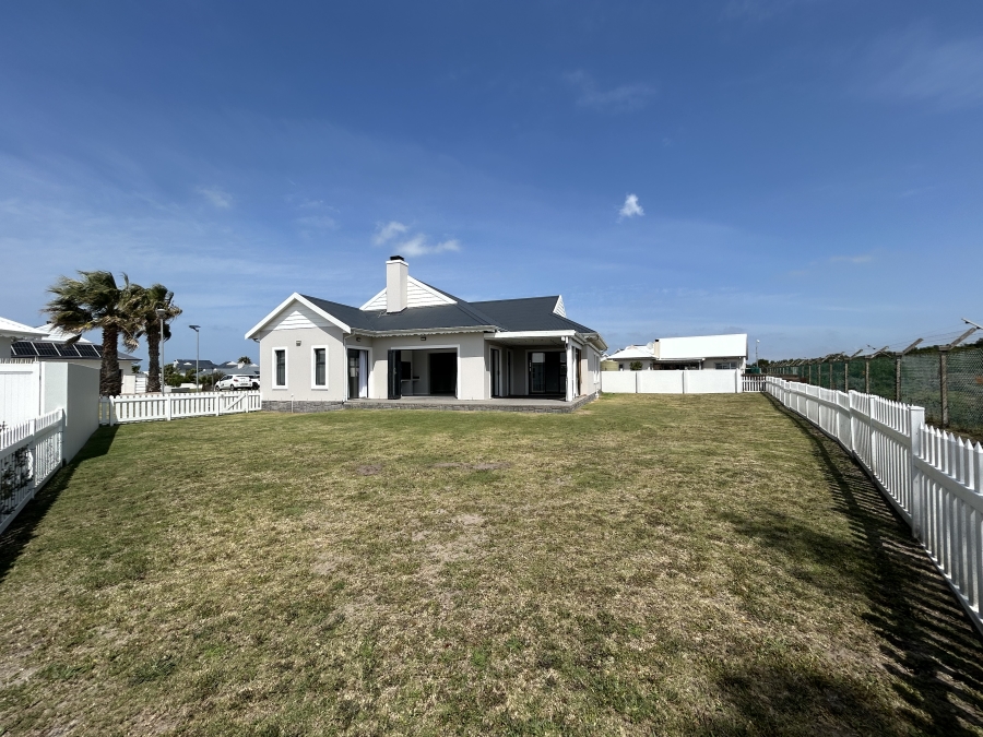 3 Bedroom Property for Sale in Marina Martinique Eastern Cape